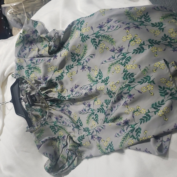 Top - Picture 7 of 9